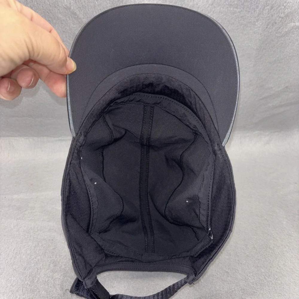 Lululemon Logo Womens One Size Black Adjustable Running Cap Lightweight Stretch